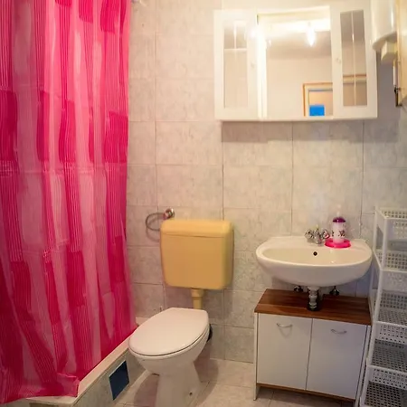 Fustin Apartment Primosten